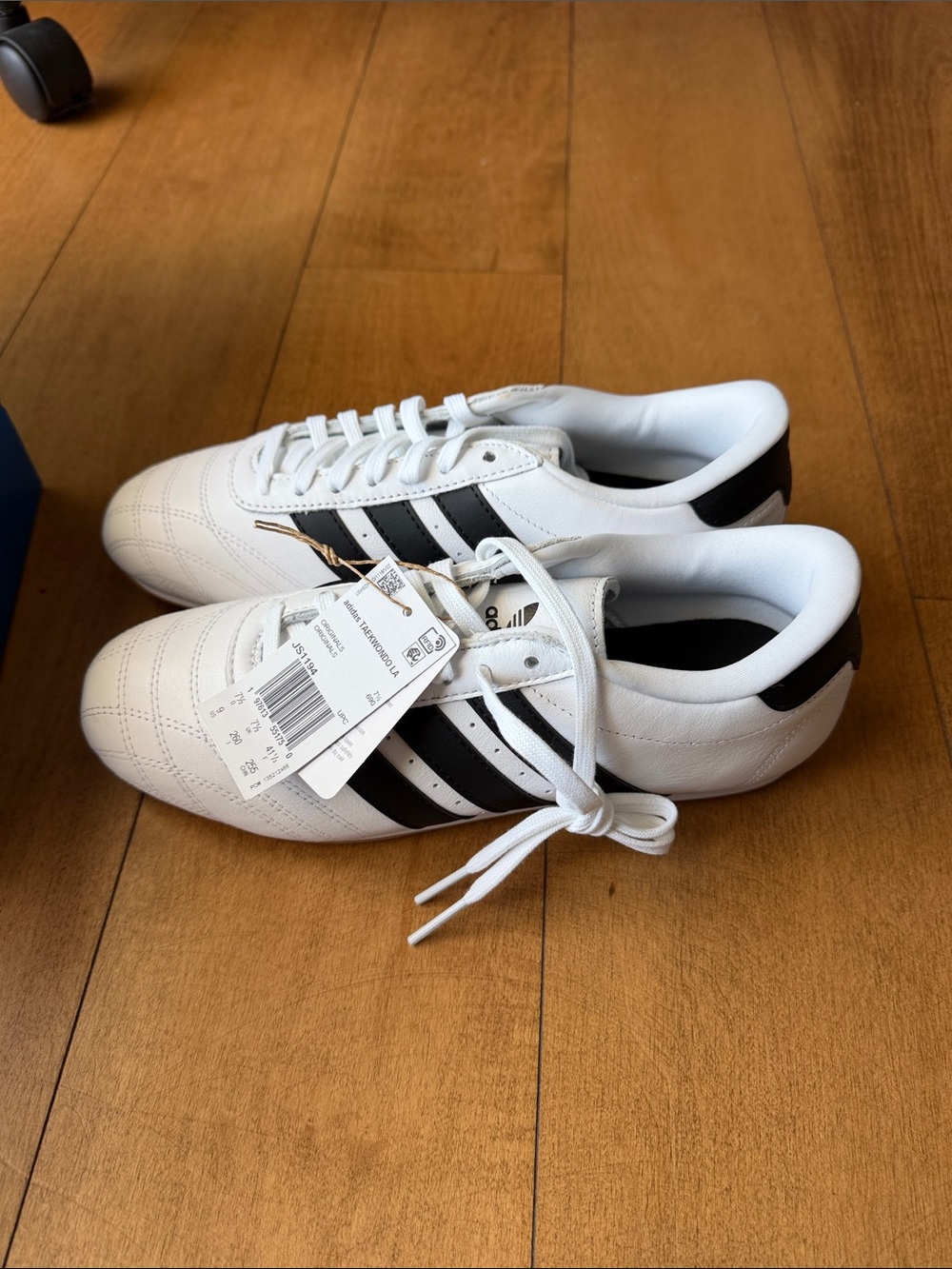 Adidas Taekwondo Lace Women’s Shoes White Black Gum Size 9 NWT JS1194